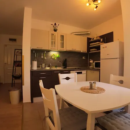 William's - Sixth Large *